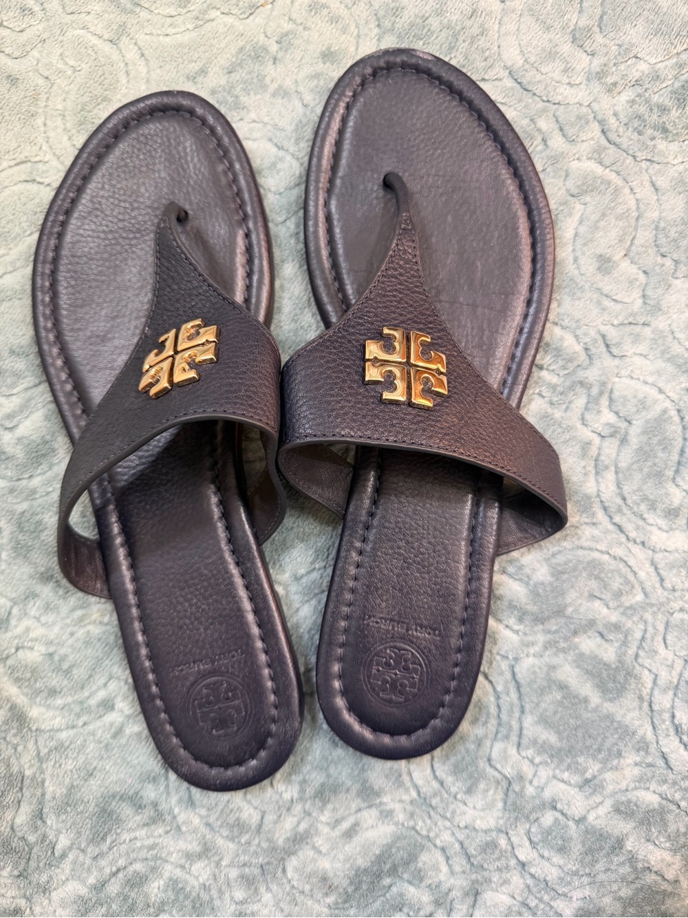 Tory Burch Dark Navy Leather Logo Thong Sandals with Gold Emblem Size 10